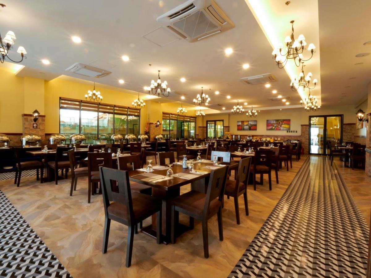 Sunlight Hotel Coron Exterior photo